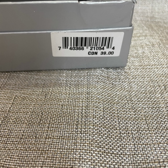 •NIB Nine West wallet - Picture 6 of 6